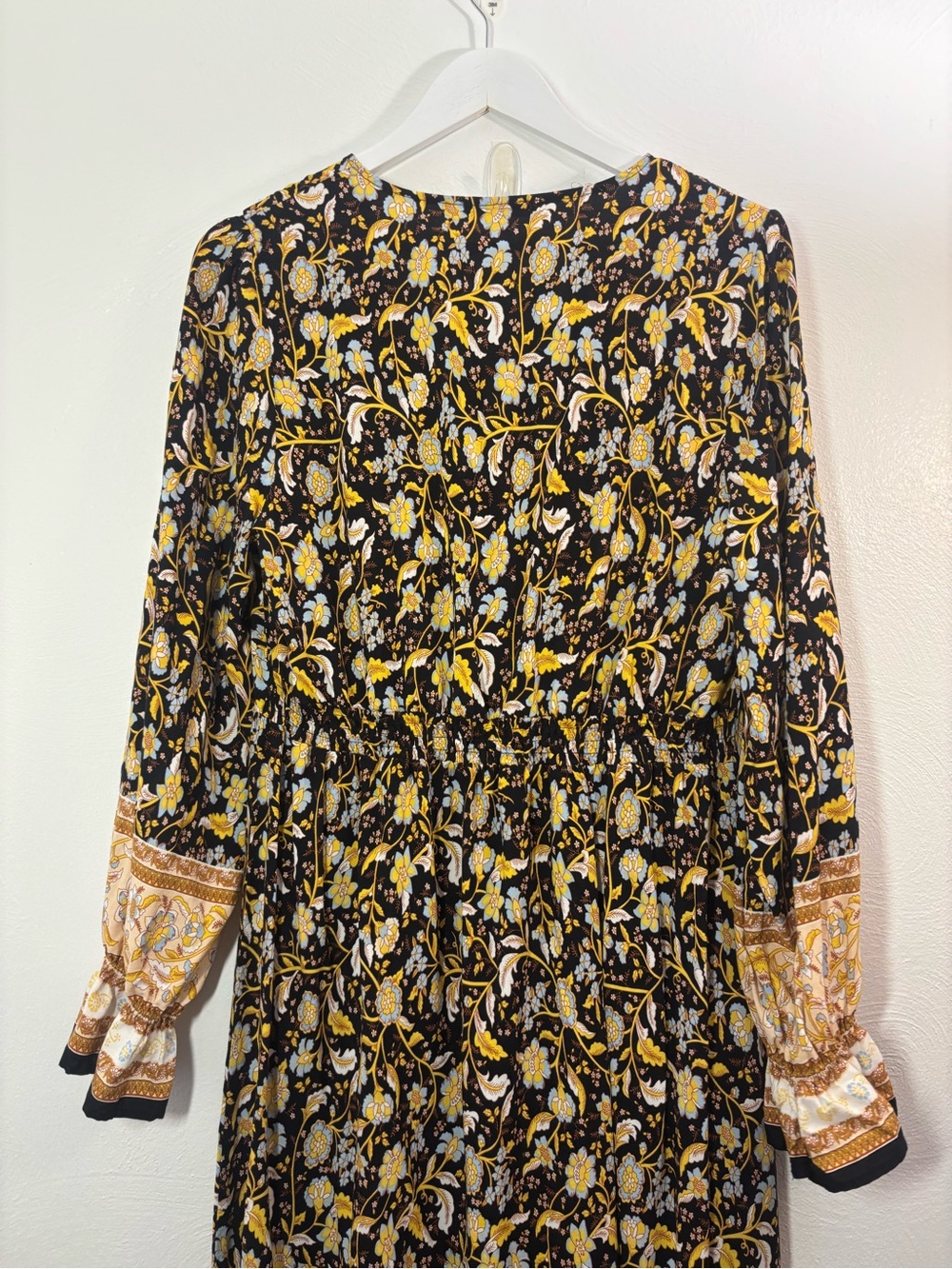 Pretty Garden Bohemian Floral Long Sleeve Maxi Dress in Black & Yellow Size Larg - Picture 3 of 10